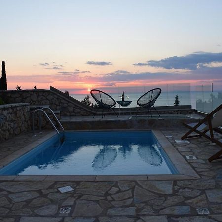 Villa Thetis With Private Pool Where The Sunsets Fade Away Áyios Nikítas Kültér fotó